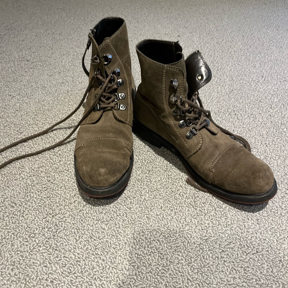 Cesare Paciotti boots